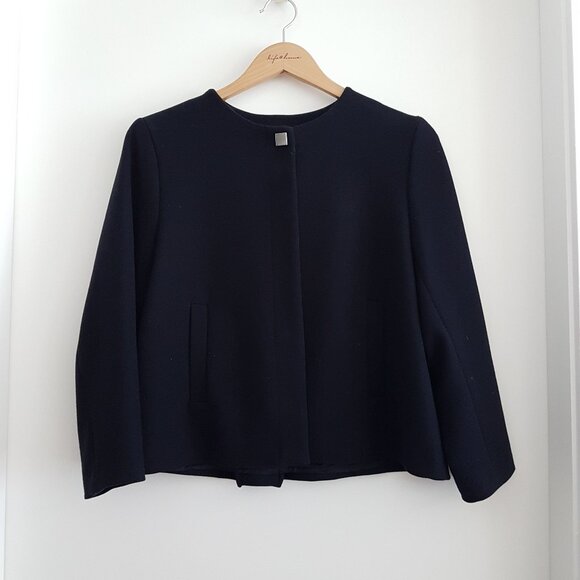 Zara Basic Elegant Navy Cropped Jacket - Picture 1 of 12